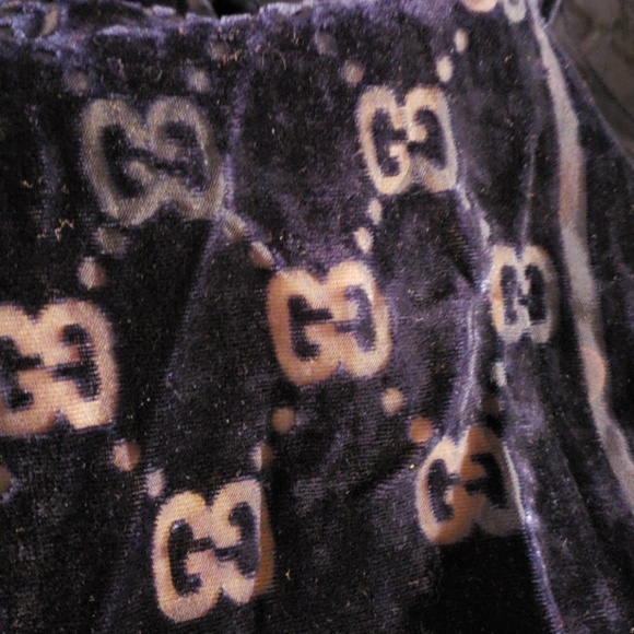 Gucci Scarf Authentic  lg - Picture 6 of 6